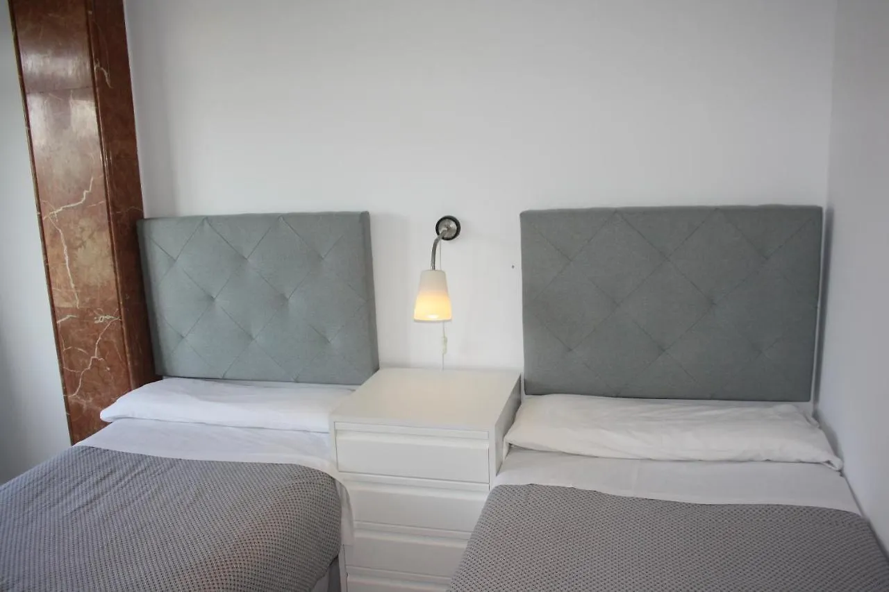 Apartamentos Avenida Seville 0*,  Spain