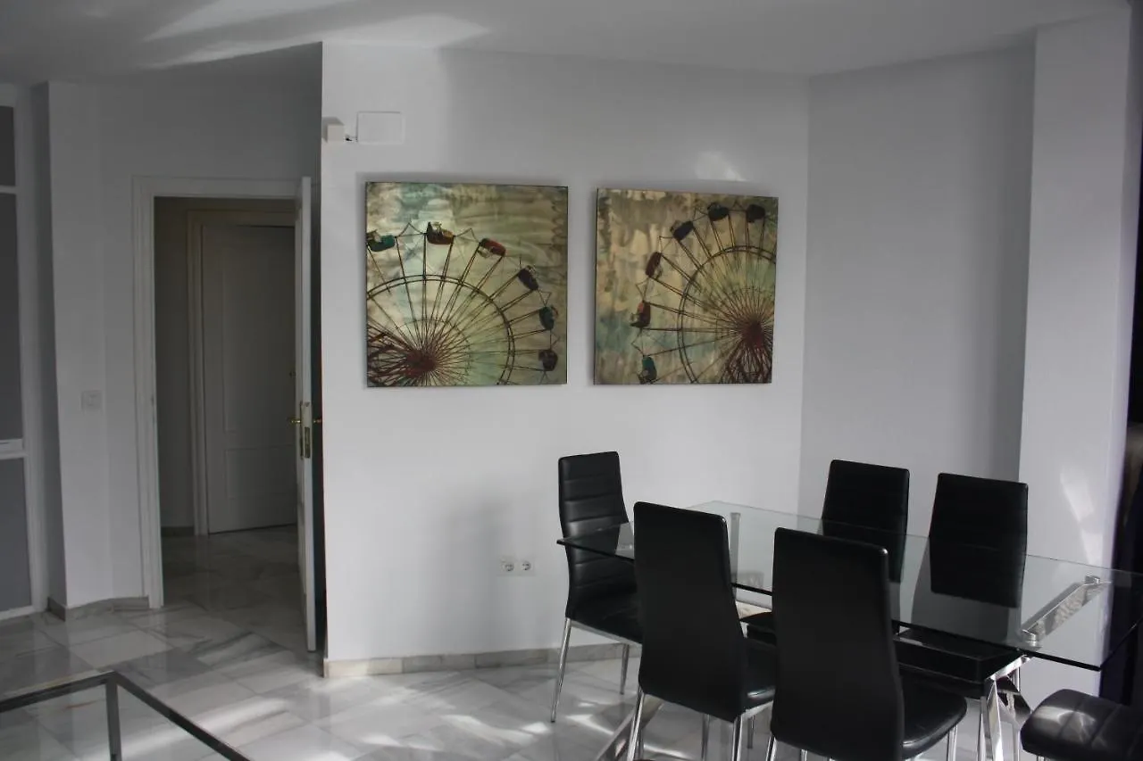 Apartamentos Avenida Sevilla Apartman